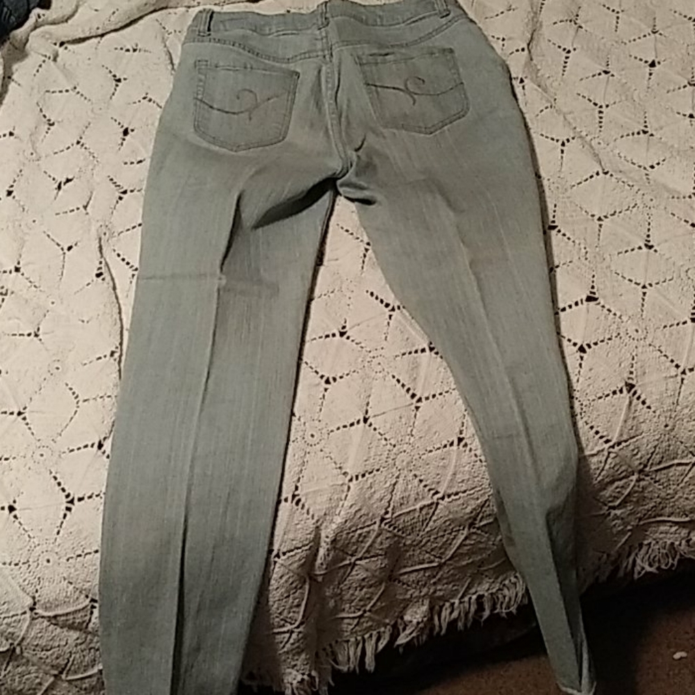 Jeans - Picture 2 of 4